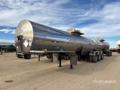 2004 Polar 14006 L Tri/A Super B-Train Lead Sulphur Tanker Trailer
