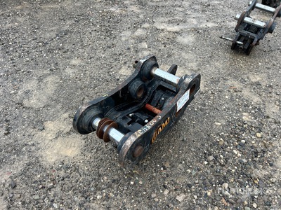 AMI QT1012PG カップラー - Fits Takeuchi TB260