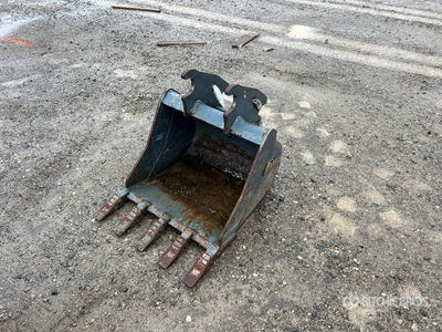 AMI HD0610E24 24 in Q/C Digging Excavator Bucket - Fits Takeuchi TB235