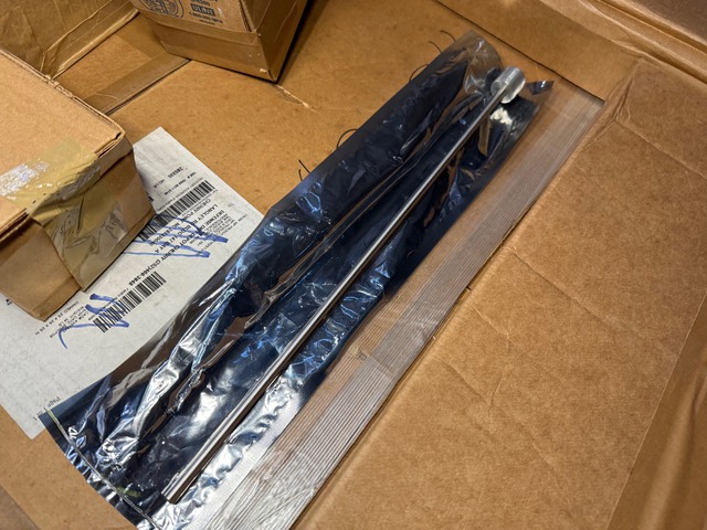 Lot of (40) Connector, Rod End