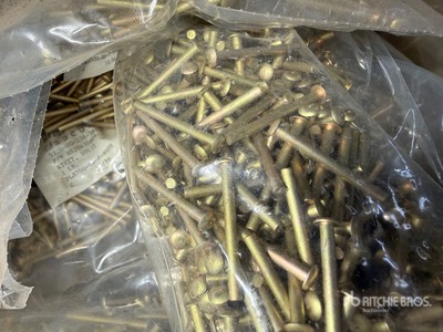 Lot of (800) Bags Rivets