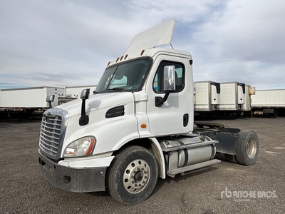 2013 Freightliner Cascadia 4x2 Day Cab Prime Mover