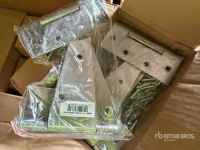 Lot of (1,575) Tee Hinge