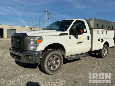 2013 Ford F-250 4x4 Utility Truck