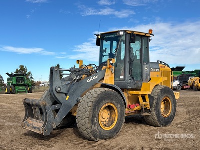 2016 John Deere 444K Pala gommata