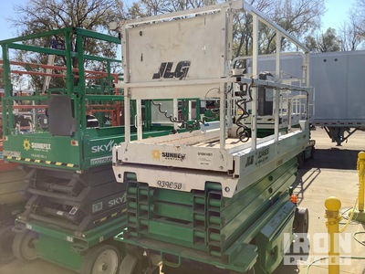 2016 JLG 3246ES Electric Scissor Lift