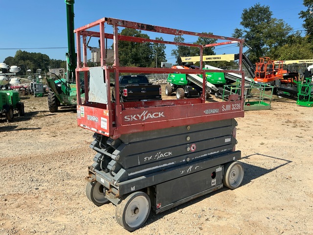 2018 Skyjack SJIII-3226 Electric Scissor Lift