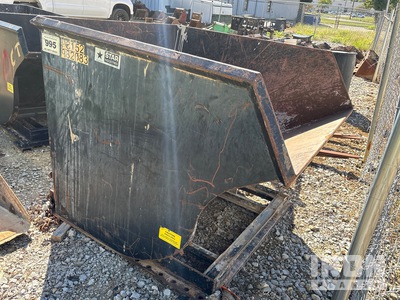 2017 Star 1825 Self-Dumping Hopper