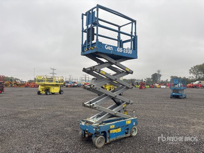 Genie GS-1930 Electric Scissor Lift
