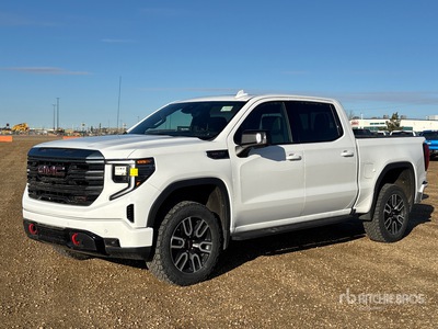 2023 GMC Sierra 1500 AT4 4x4 Crew Cab Pickup