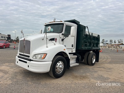2015 Kenworth T400 4x2 S/A Camión dumper