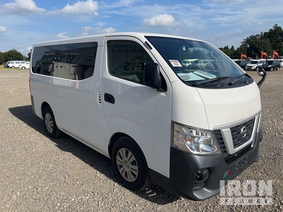2020 Nissan NV350 CARAVA 10 乗客用バン