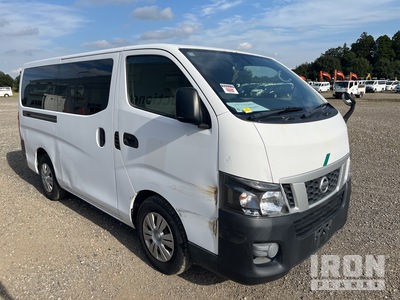 2015 Nissan Caravan 6 乗客用バン