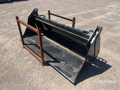 2025 GIYI KH72 1150 mm Multi-Purpose Skid Steer Bucket (Unused)