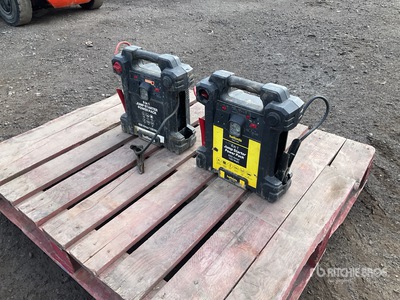 Quantity of (2) Halfords 6 in 1 Jump Starter Power Pack