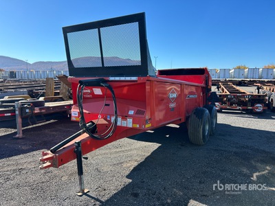 Kuhn PS242T Manure Spreader