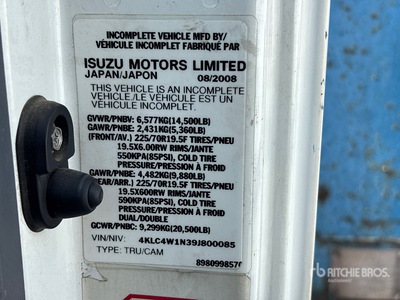 2009 Isuzu NPR 4x2 Flatbed Truck