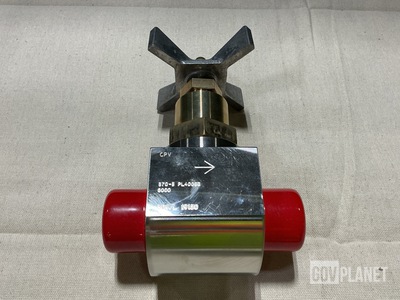 (3) PCX 370-3 PL4008B Globe Valves