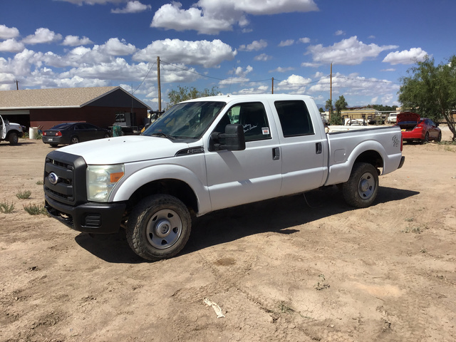 2011 Ford F-250 Super Duty 4x4 Crew Cab Pickup
