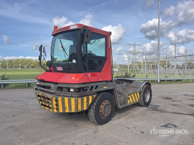 2015 Terberg RT222 4x4 4X4 Spotter Truck