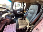 Cab with Seats/armrests