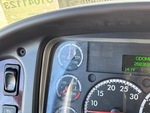 Cab with Oil Pressure