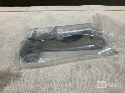 (4) Hartwell H121-3 Latch Assemblies