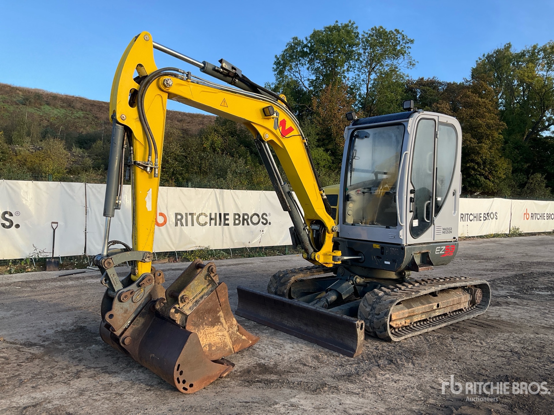 2017 Wacker Neuson EZ53 حفارة صغيرة