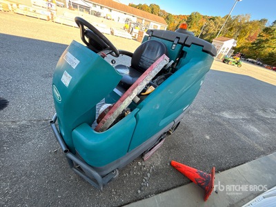 2023 Tennant T16 Ride-On Electric Fregadora de Suelos