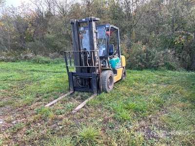 2004 Komatsu FG30 رافعة شوكية (Inoperable)