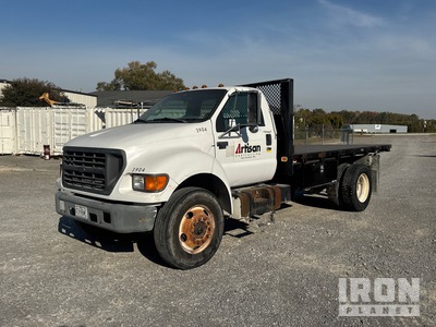 2003 Ford F-650 XL 4x2 Camion à Plateau