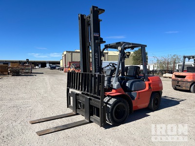 2003 Toyota 7FDKU40 9000 lb Pneumatic Tire Wózek widłowy