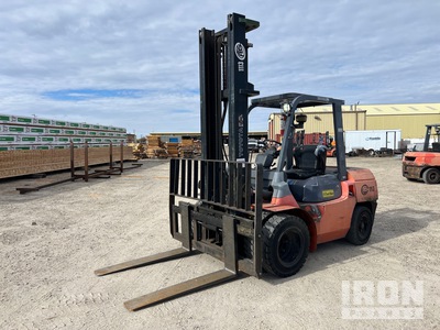 2006 (unverified) Toyota 7FDKU40 8100 lb Pneumatic Tire Forklift