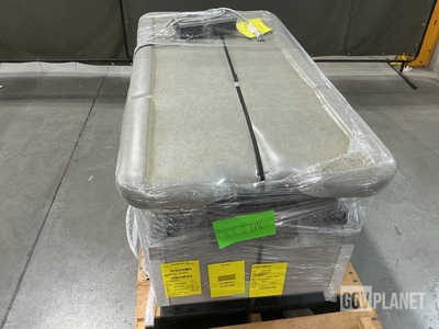 Enochs Encore Power 4250 Examination Table