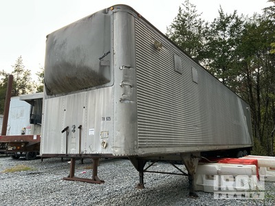 1973 Trailmobile A11P1SAW 45 ft x 96 in T/A Van Trailer