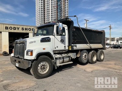 2018 Western Star 8x4 Transfer Tri/A Dump Truck