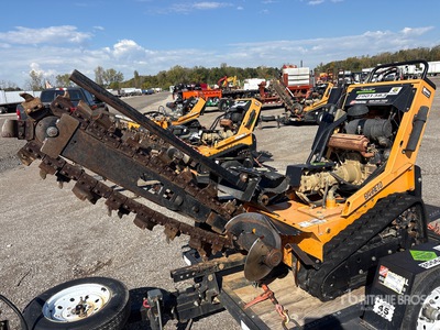 Barreto E2036TKH-6M Tracked Trencher
