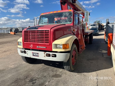 1996 International 4700 4x2 Camión Grúa