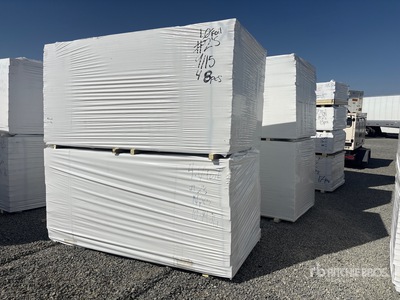 Quantity of (8) 96 in x 48 in Polyiso Insulation その他 - 店舗 & 倉庫