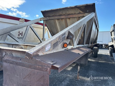 2004 Ranco 30 ft Tri/A Belly Dump Trailer