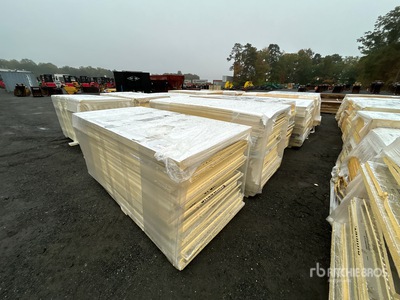 Quantity of (8) Pallets of 96 in x 48 in Polyiso Insulation その他 - 店舗 & 倉庫