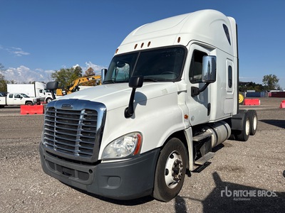 2019 Freightliner Cascadia 125 6x4 T/A Sleeper Truck Tractor