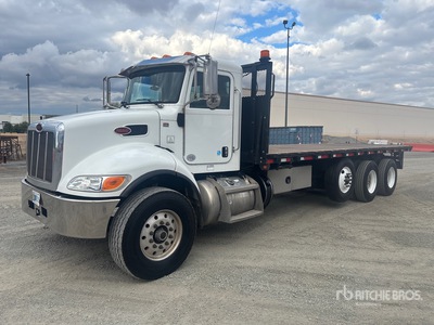 2019 Peterbilt 348 8x4 平台トラック