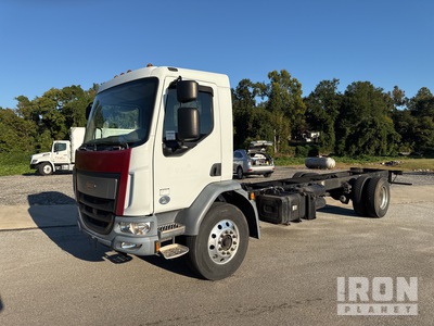 2021 Peterbilt 220 Kabina i podwozie