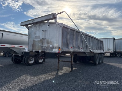 1995 Mate 32 ft Tri/A Aluminum Frameless End Dump Trailer