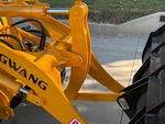 Chassis with Tilt Linkage