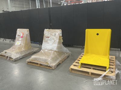 (3) 513305 Mounting Brackets