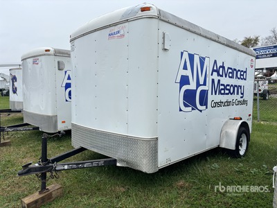 2013 American Hauler Industries 12 ft S/A Remolque Cerrado