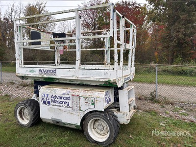 2007 Genie GS-2668 4x4 Diesel Scissor Lift
