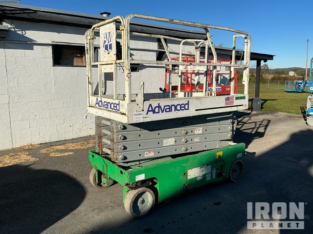 Genie GS-3246 Electric Scissor Lift for Sale in PA